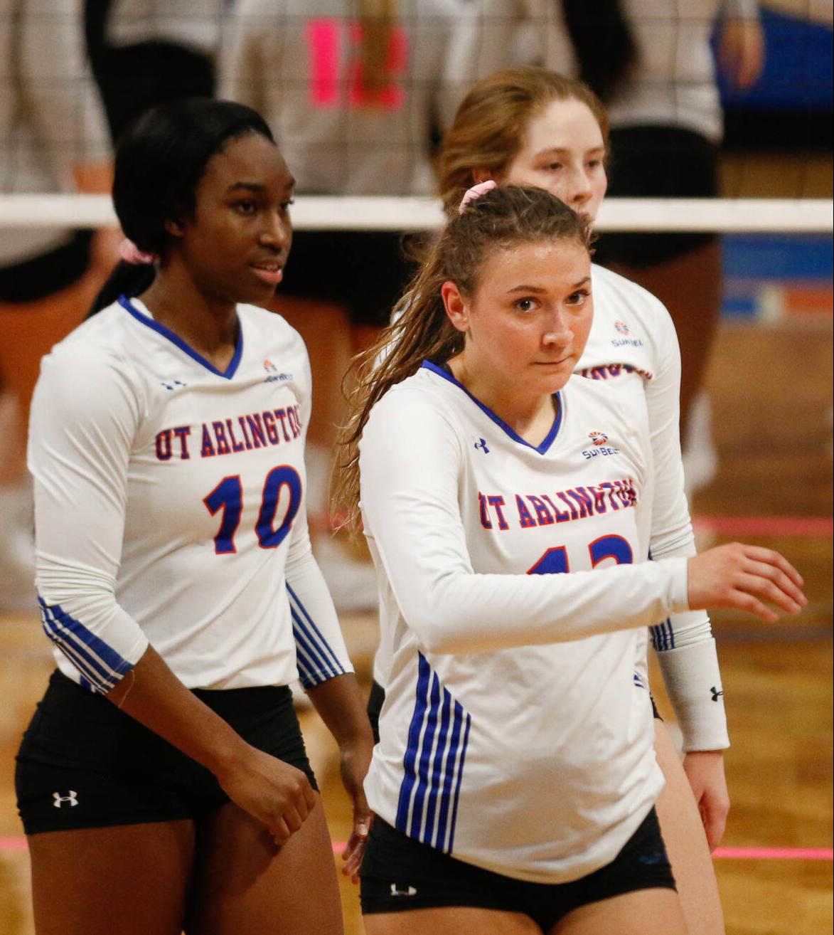 Photos: UTA volleyball falls to in-state rival Texas State University
